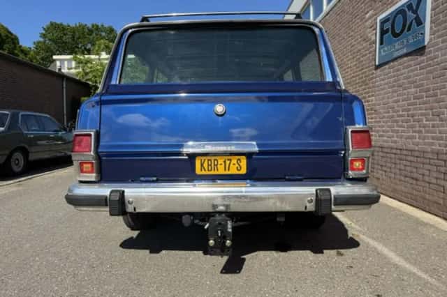 Jeep Wagoneer (1980) thumbnail 6