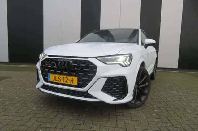 Audi Q3 (2022) thumbnail 1
