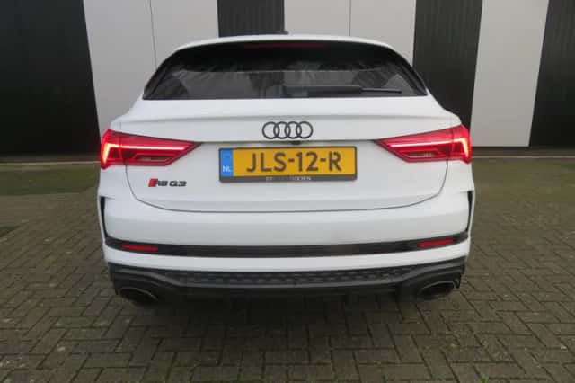 Audi Q3 (2022) thumbnail 5