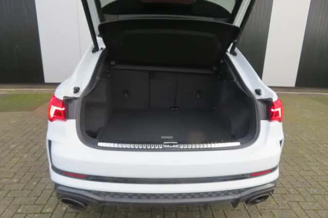 Audi Q3 (2022) thumbnail 6