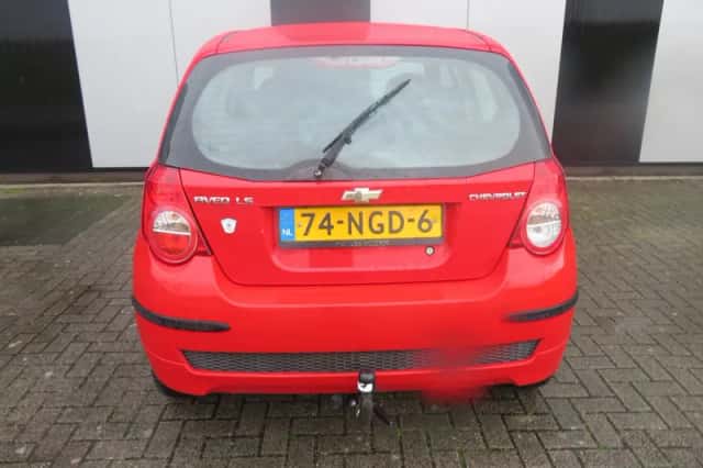 Chevrolet Aveo (2010) thumbnail 4