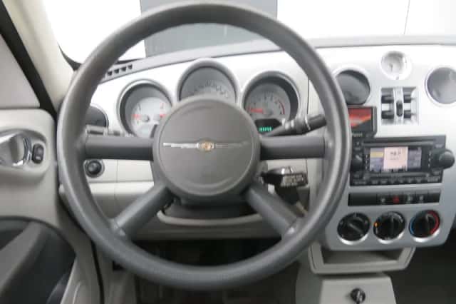 Chrysler PT Cruiser (2009) thumbnail 6