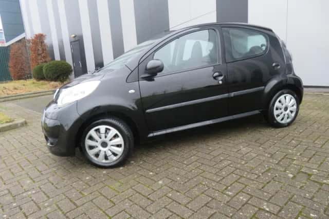 Citroën C1 (2010) thumbnail 2