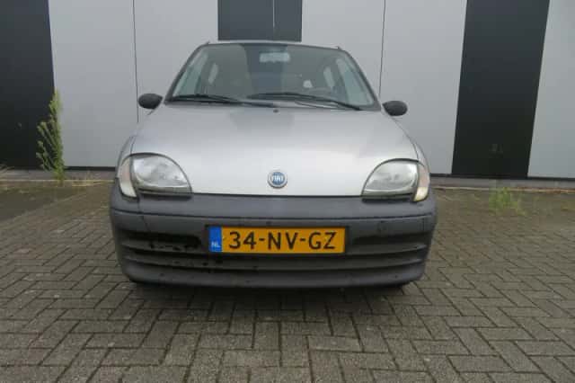 Fiat Seicento (2004) thumbnail 2
