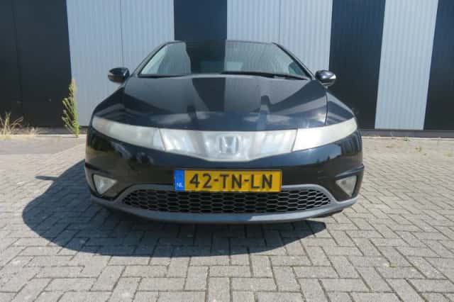 Honda Civic (2006) thumbnail 2