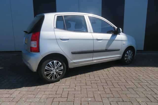 Kia Picanto (2007) thumbnail 3