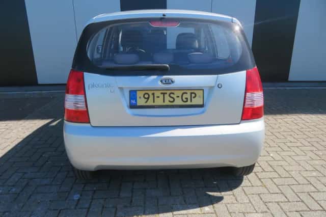 Kia Picanto (2007) thumbnail 4