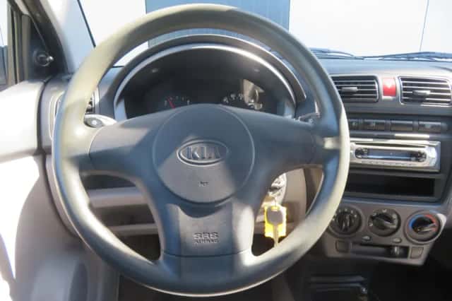 Kia Picanto (2007) thumbnail 6