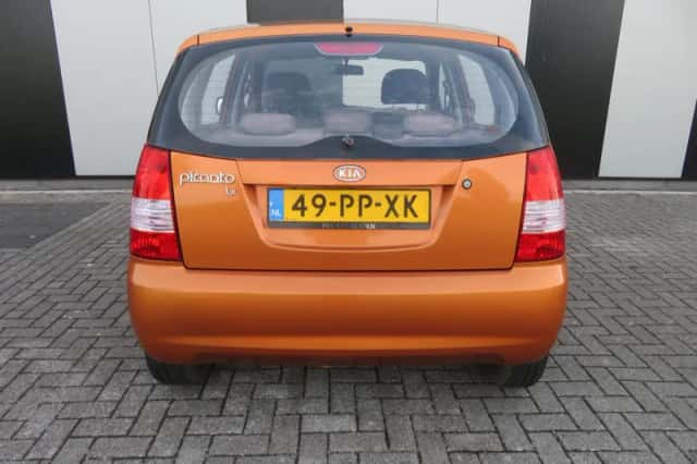 Kia Picanto (2004) thumbnail 4