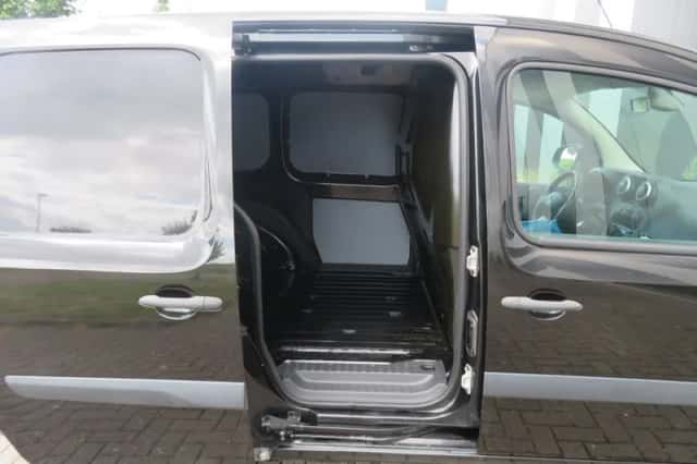 Mercedes-Benz Citan (2015) thumbnail 6