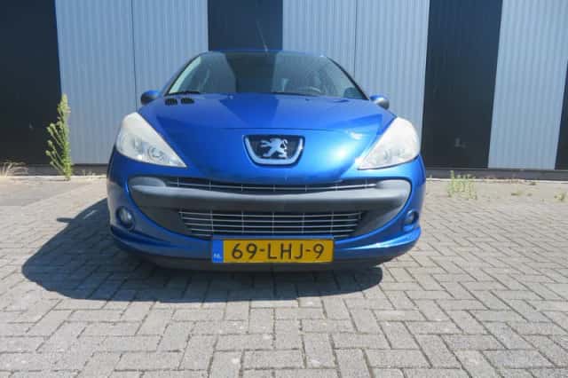 Peugeot 206 (2010) thumbnail 2