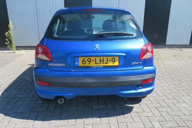Peugeot 206 (2010) thumbnail 4