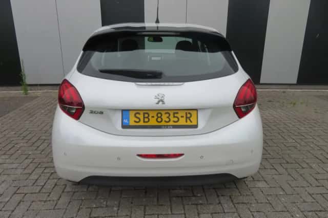 Peugeot 208 (2018) thumbnail 4