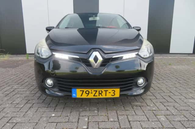 Renault Clio (2013) thumbnail 2