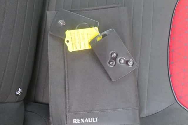 Renault Clio (2013) thumbnail 6