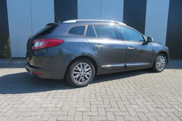 Renault Mégane (2013) thumbnail 3