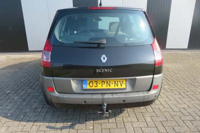 Renault Scénic (2004) thumbnail 4