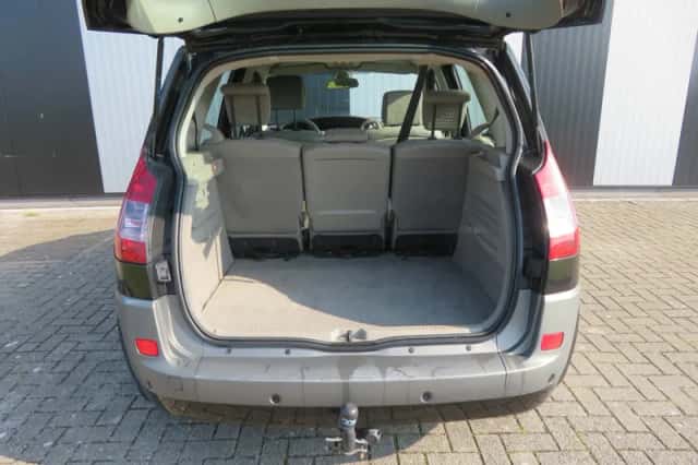 Renault Scénic (2004) thumbnail 5