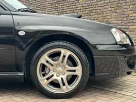 Subaru Impreza (2004) thumbnail 11