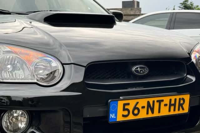 Subaru Impreza (2004) thumbnail 13