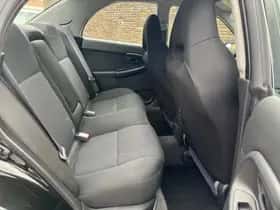 Subaru Impreza (2004) thumbnail 22