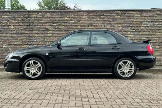 Subaru Impreza (2004) thumbnail 7