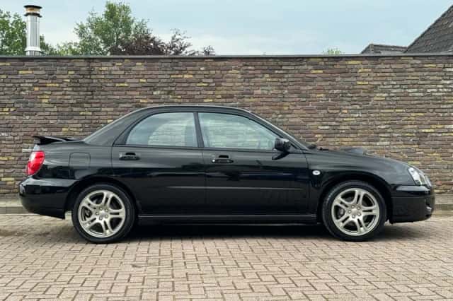 Subaru Impreza (2004) thumbnail 8