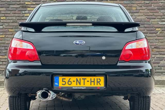 Subaru Impreza (2004) thumbnail 9