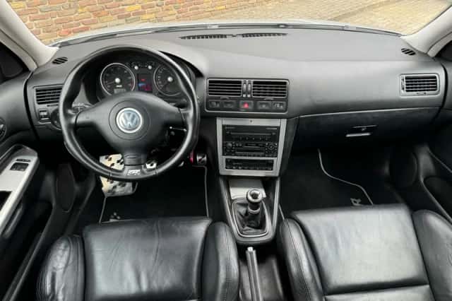 Volkswagen Golf (2003) thumbnail 2
