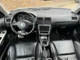 Volkswagen Golf (2003) thumbnail 2