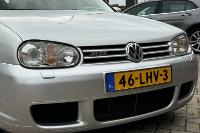 Volkswagen Golf (2003) thumbnail 12