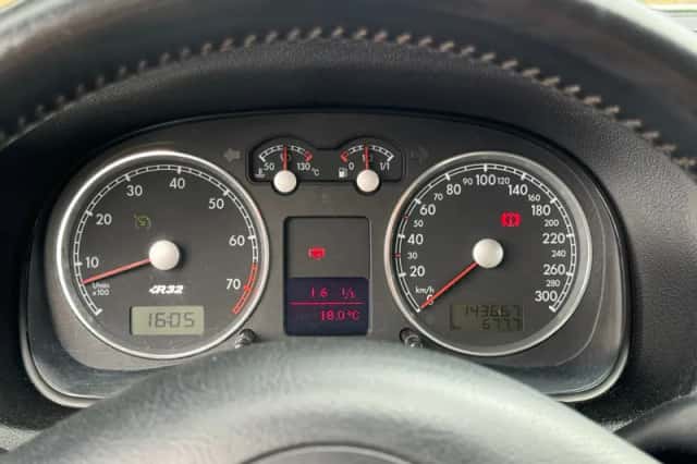 Volkswagen Golf (2003) thumbnail 3