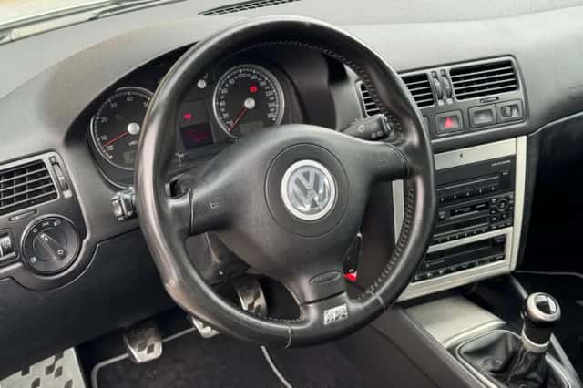 Volkswagen Golf (2003) thumbnail 26