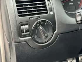 Volkswagen Golf (2003) thumbnail 28