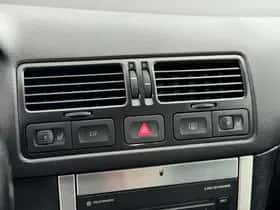 Volkswagen Golf (2003) thumbnail 33