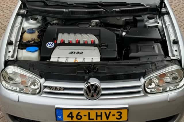 Volkswagen Golf (2003) thumbnail 36
