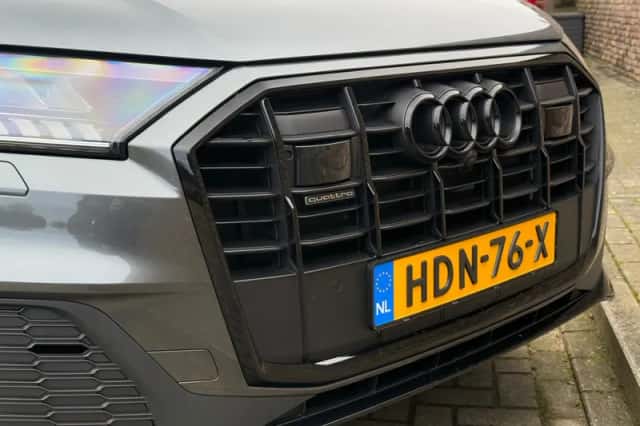 Audi Q7 (2023) thumbnail 12