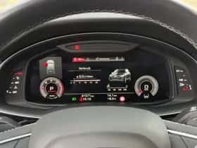 Audi Q7 (2023) thumbnail 3