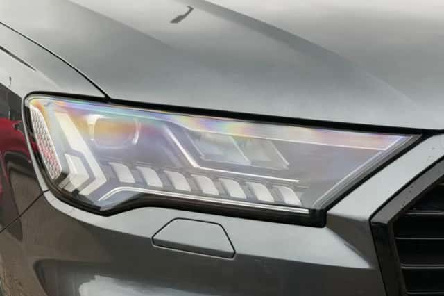 Audi Q7 (2023) thumbnail 4