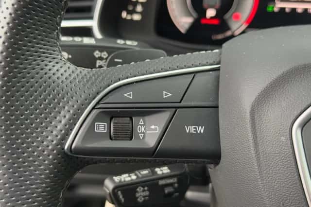 Audi Q7 (2023) thumbnail 41