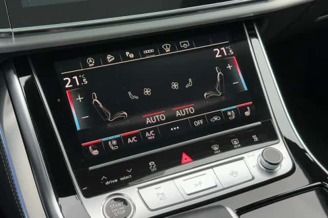 Audi Q7 (2023) thumbnail 49