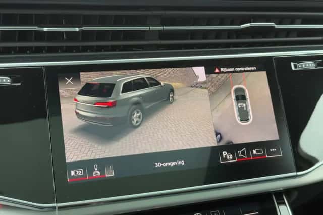 Audi Q7 (2023) thumbnail 64