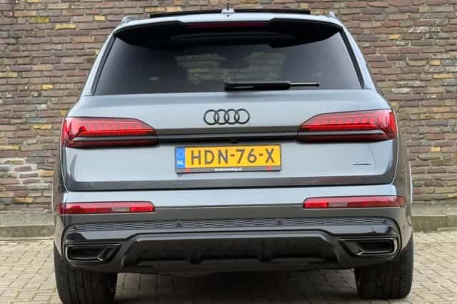 Audi Q7 (2023) thumbnail 9