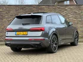 Audi Q7 (2023) thumbnail 10