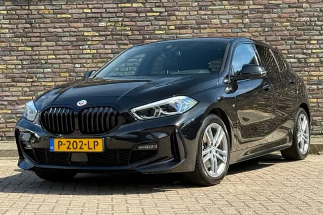 BMW 1-Serie (2022) thumbnail 1