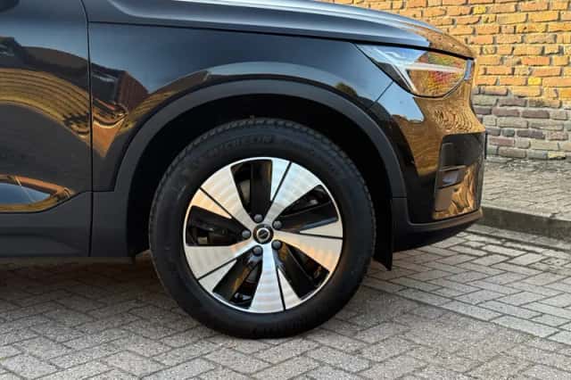 Volvo XC40 (2022) thumbnail 11