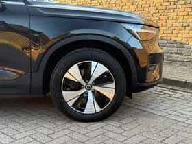 Volvo XC40 (2022) thumbnail 11