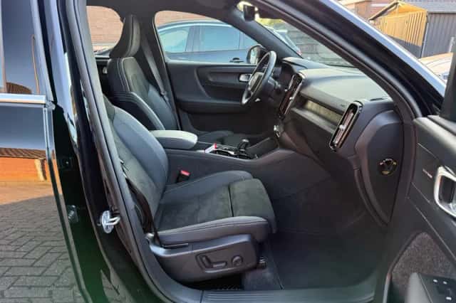 Volvo XC40 (2022) thumbnail 19