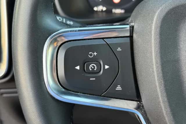 Volvo XC40 (2022) thumbnail 31