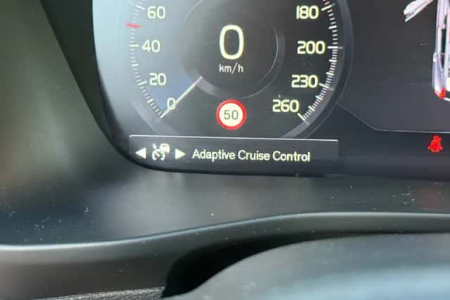 Volvo XC40 (2022) thumbnail 35